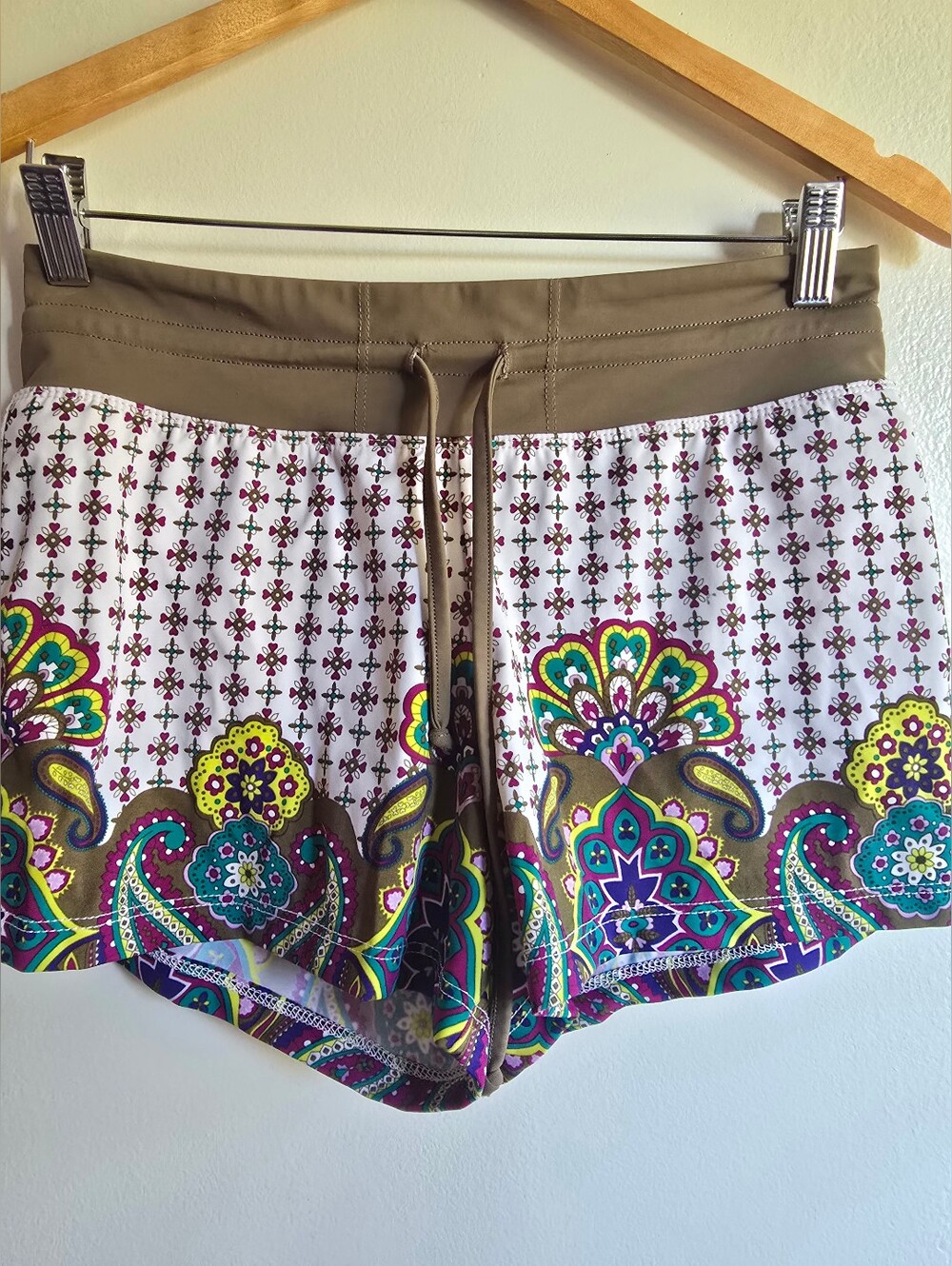 Athleta, Multicolor Paisley Drawstring Swim Shorts - Medium